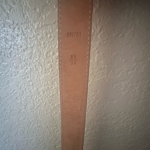 Louis Vuitton belt - Picture 14 of 14